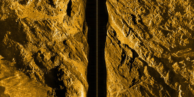 Side scan sonar imagery