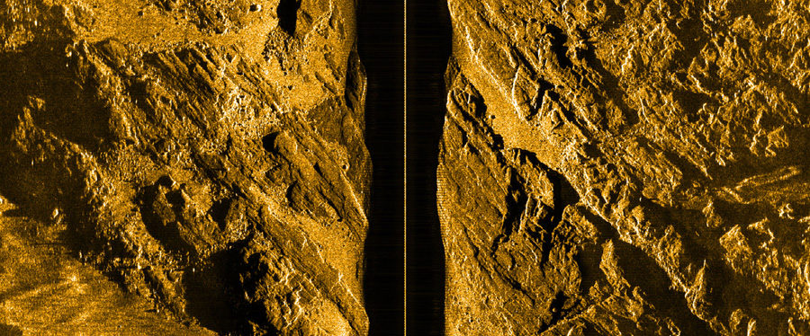 Side scan sonar imagery