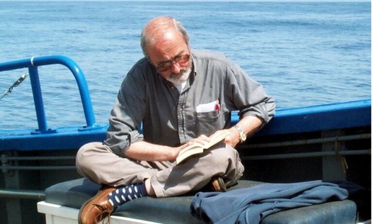 Robert Sténuit- A Pioneer, Mentor, and Friend to the World of Deep-Sea Exploration Robert Sténuit- A Pioneer, Mentor, and Friend to the World of Deep-Sea Exploration